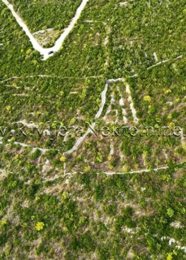 Land plot for sale in Glavatičići