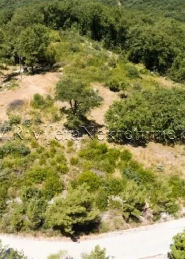 Land plot for sale in Mojdež