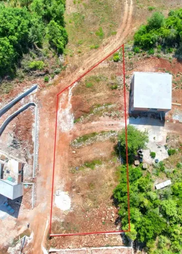 Land plot for sale in Škaljari