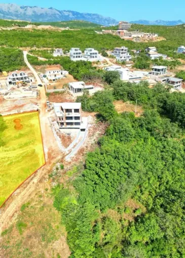 Land plot for sale in Škaljari