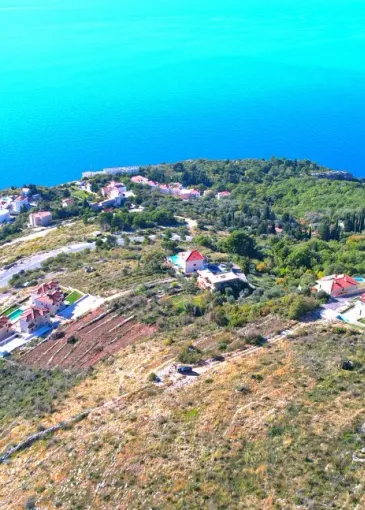 Land plot for sale in Katun Reževići
