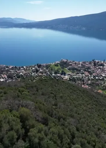 Land plot for sale in Baošići