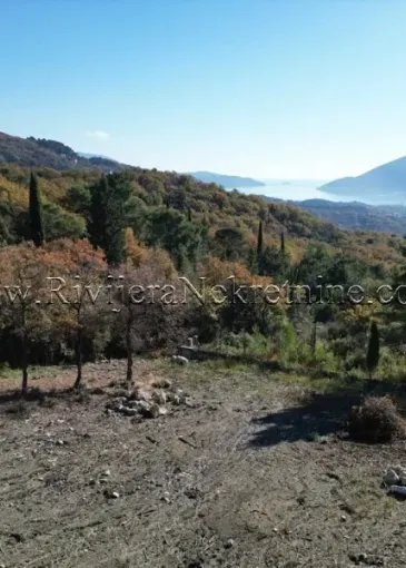 Parcela de terreno en venta en Mojdež