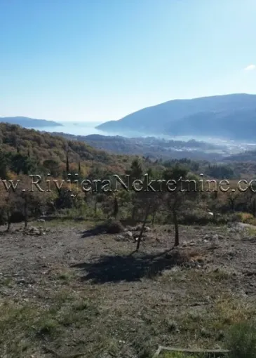 Parcela de terreno en venta en Mojdež