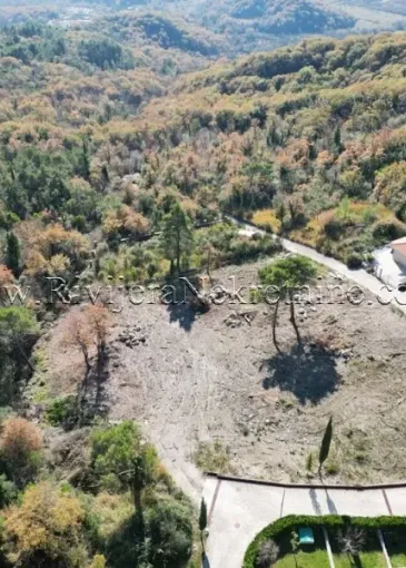 Parcela de terreno en venta en Mojdež