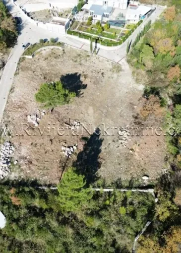 Parcela de terreno en venta en Mojdež