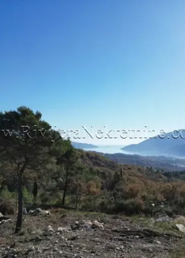 Arazi satılık Mojdež'de 