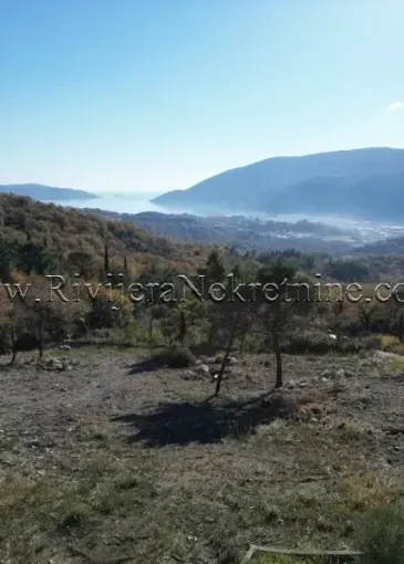 Parcela de terreno en venta en Mojdež