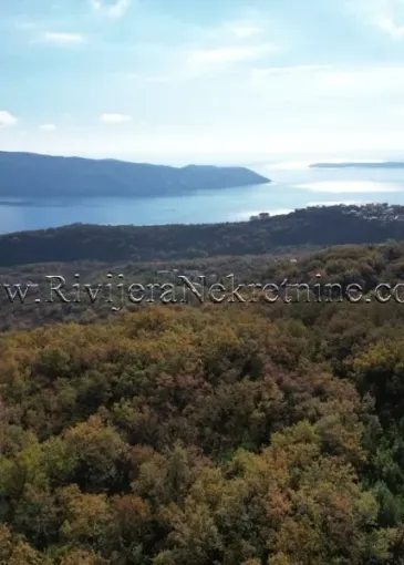 Land plot for sale in Podi