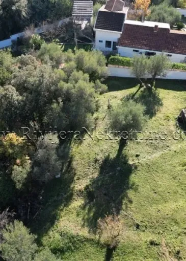 Land plot for sale in Baošići