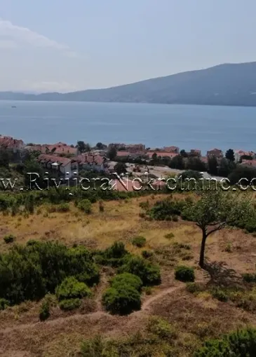 Land plot for sale in Đenovići