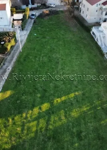 Land plot for sale in Podi