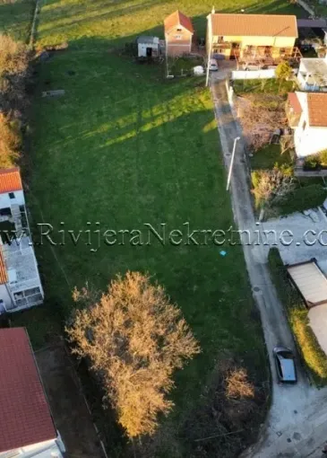 Land plot for sale in Podi