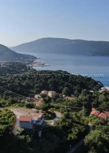 Land plot for sale in Meljine