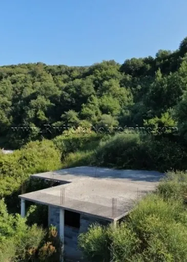 Land plot for sale in Meljine