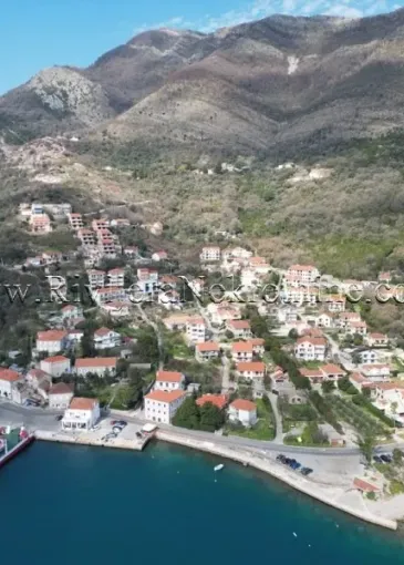 Land plot for sale in Kamenari