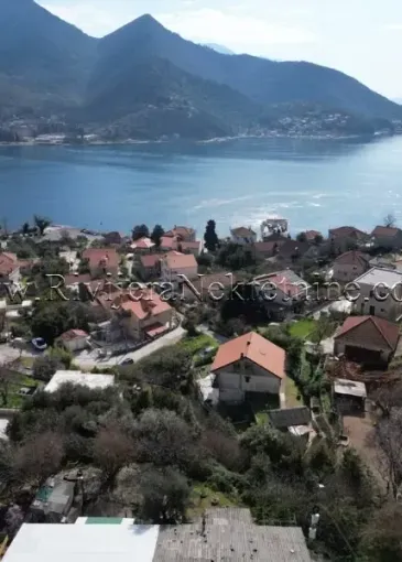 Grundstück zum Verkauf in Kamenari