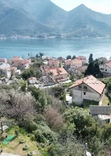 Grundstück zum Verkauf in Kamenari