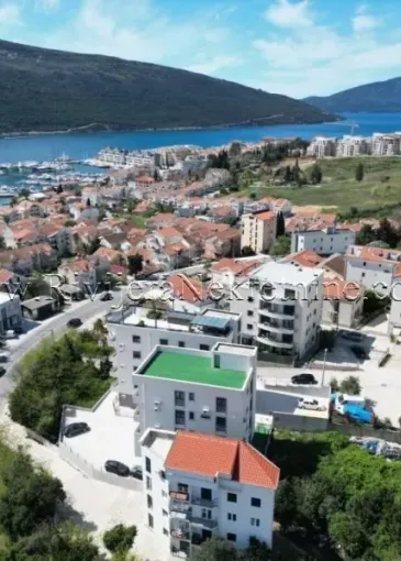 Penthouse for sale in Đenovići