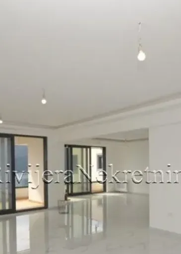 Penthouse for sale in Đenovići