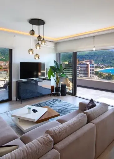 Penthouse for sale in Budva