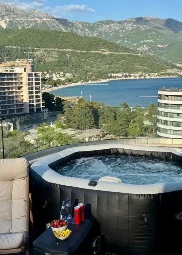 Penthouse for sale in Budva