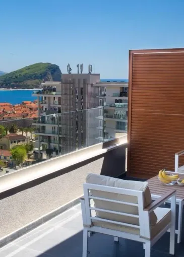 Penthouse for sale in Budva