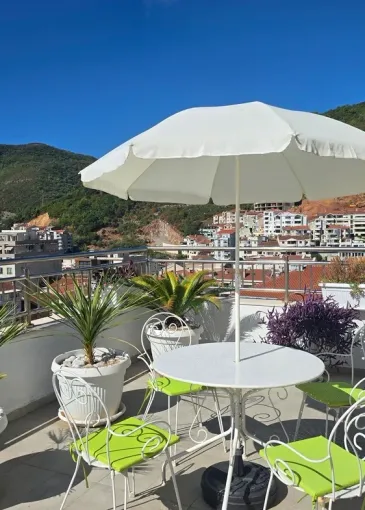 Penthouse for sale in Budva