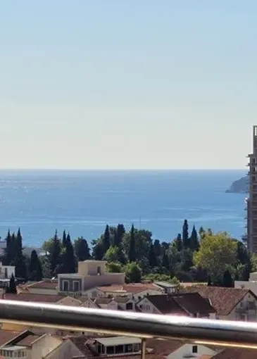 Penthouse for sale in Budva