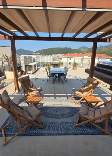 Penthouse satılık Bečići'de 