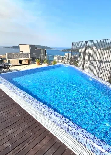 Penthouse satılık Bečići'de 