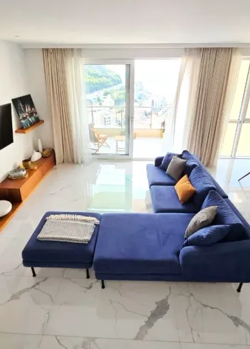 Penthouse satılık Bečići'de 