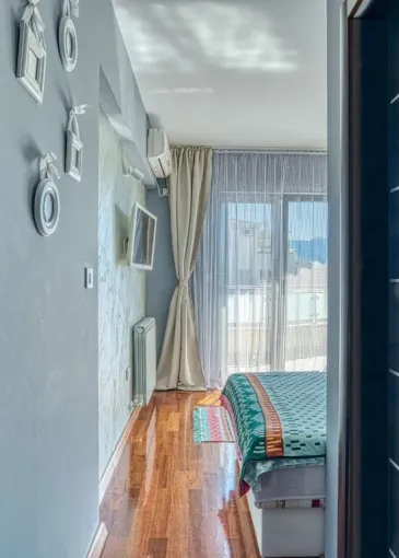 Penthouse for sale in Budva