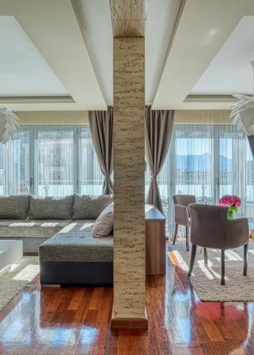 Penthouse for sale in Budva