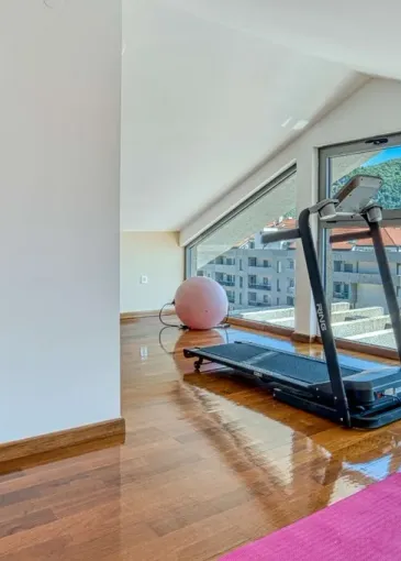 Penthouse for sale in Budva