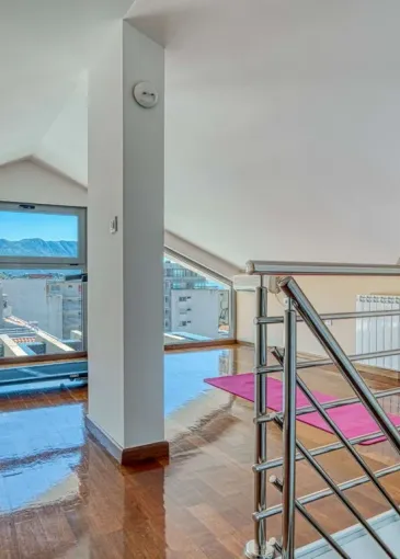 Penthouse for sale in Budva
