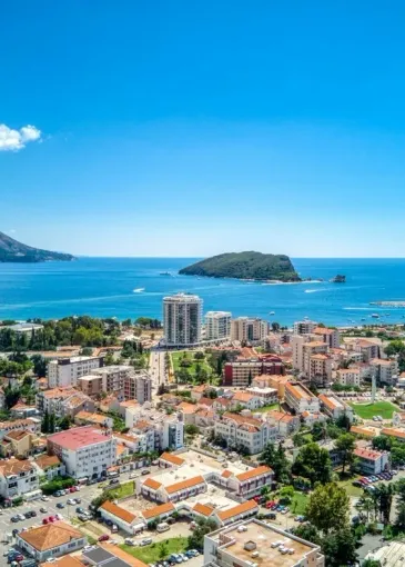 Penthouse for sale in Budva
