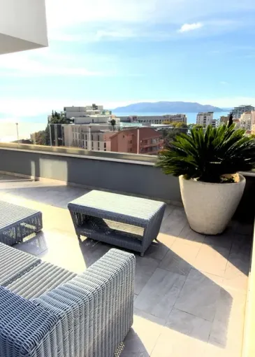 Penthouse for sale in Bečići