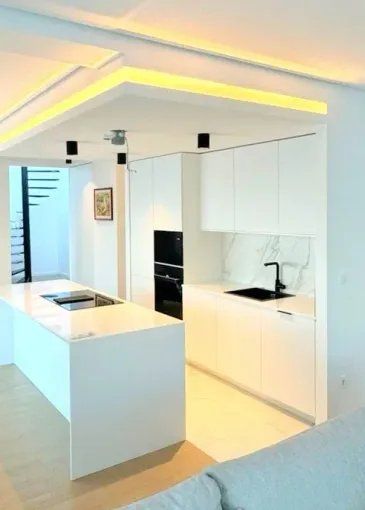 Penthouse for sale in Budva