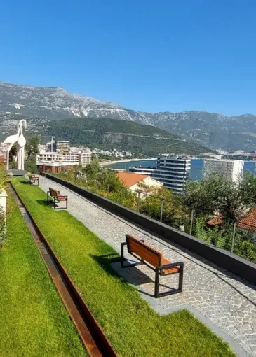 Penthouse for sale in Budva