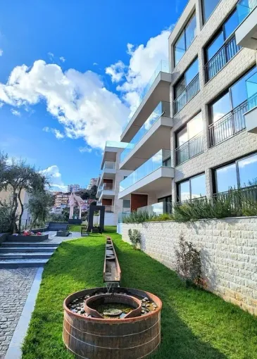 Penthouse for sale in Budva