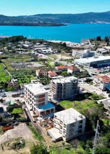Immobilie im Bau zum Verkauf in Tivat