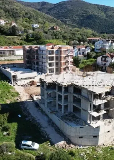 Immobilie im Bau zum Verkauf in Đenovići