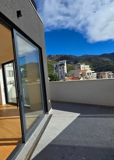 Apartment for sale in Bečići