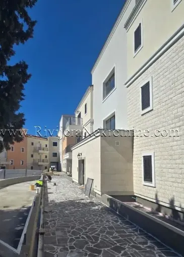 Apartment for sale in Novo naselje