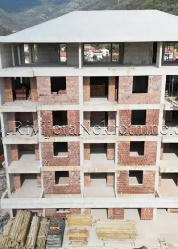 Immobilie im Bau zum Verkauf in Bijela