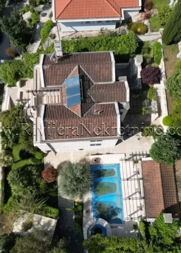 Villa zum Verkauf in Herceg Novi
