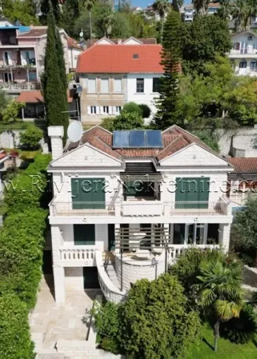 Villa zum Verkauf in Herceg Novi