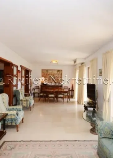 Villa zum Verkauf in Herceg Novi