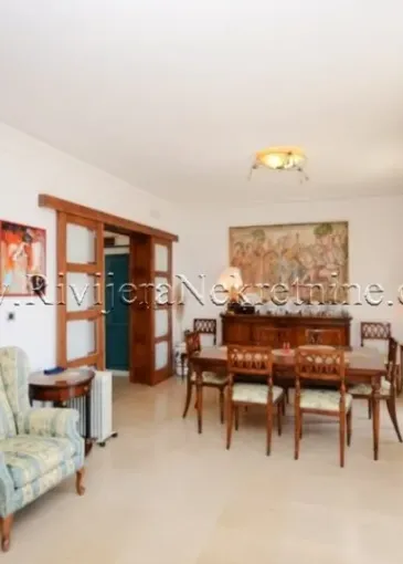 Villa zum Verkauf in Herceg Novi